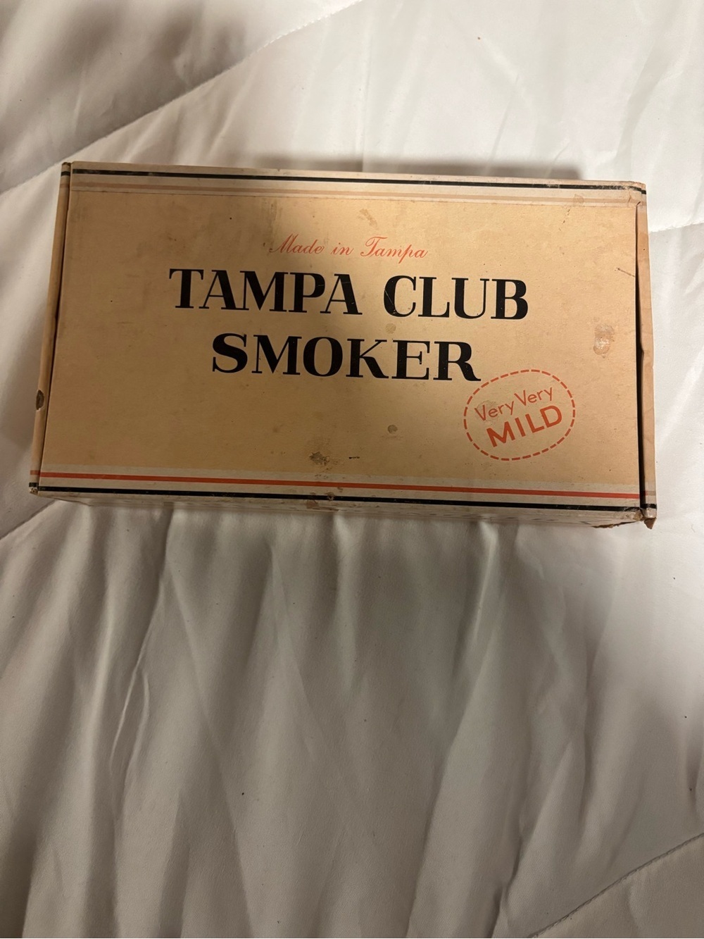 Vintage Tampa Club Smoker Cigar Box " GREAT COLLECTIBLE ITEM "